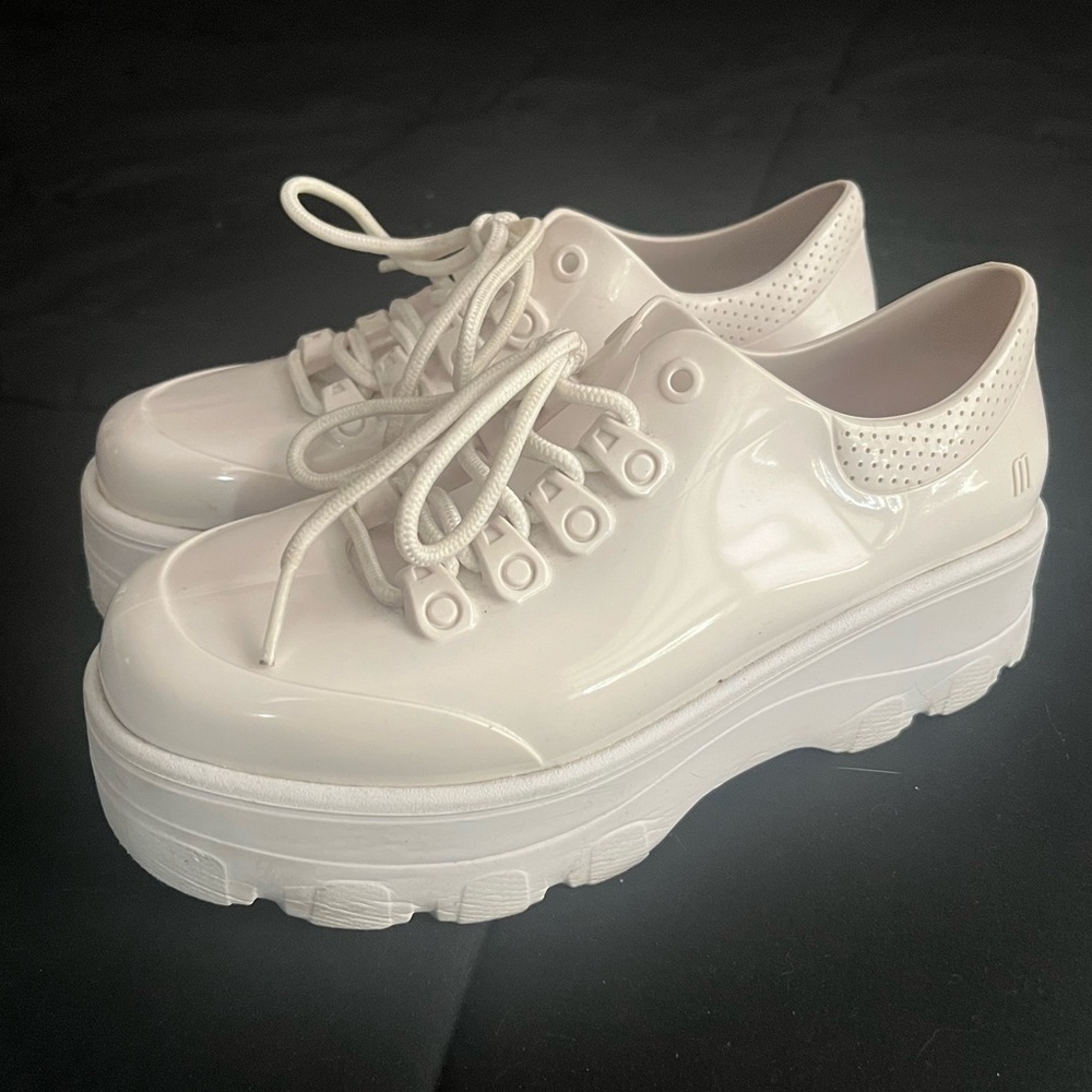 Melissa Galeria Kickster White Platforms
